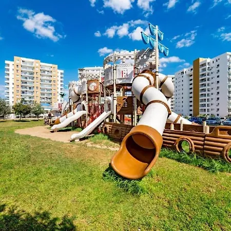 Tiberius Pool In Caesar & * Trikomo