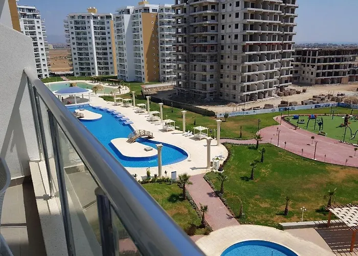 Tiberius Pool In Caesar & Hotel Trikomo